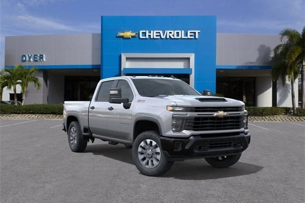 2026 Chevrolet Silverado 2500HD Custom photo 1
