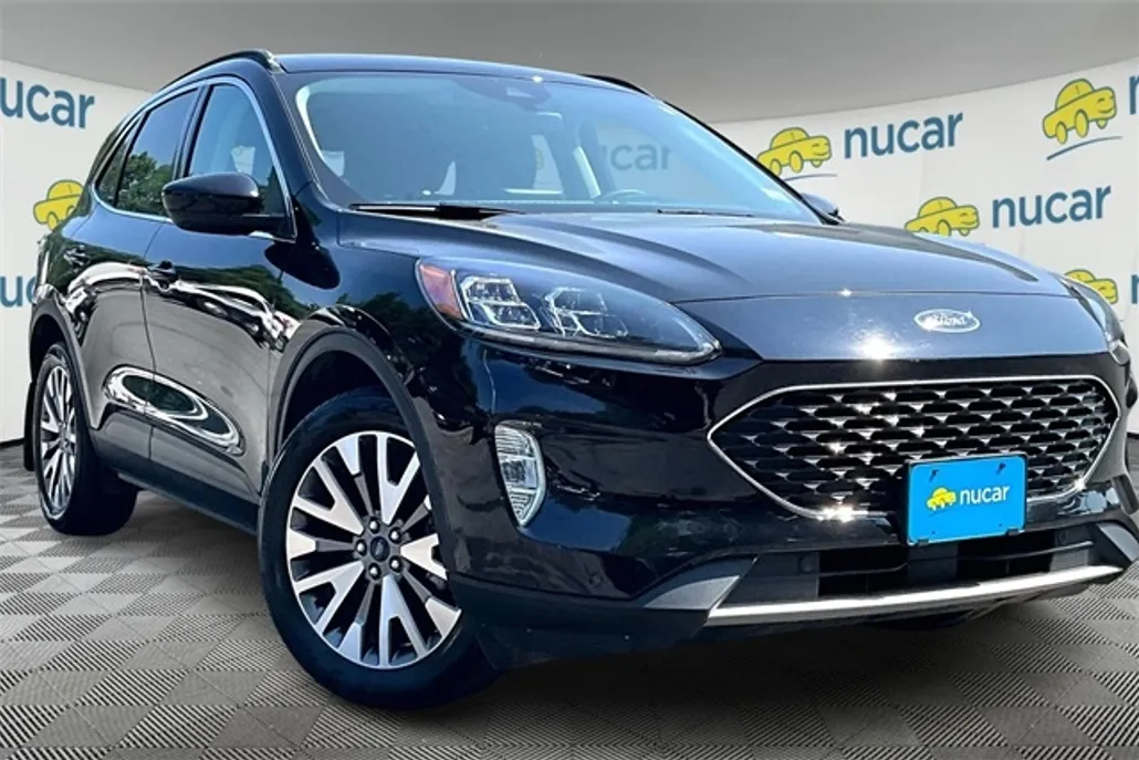 2022 Ford Escape Titanium Hybrid photo 1