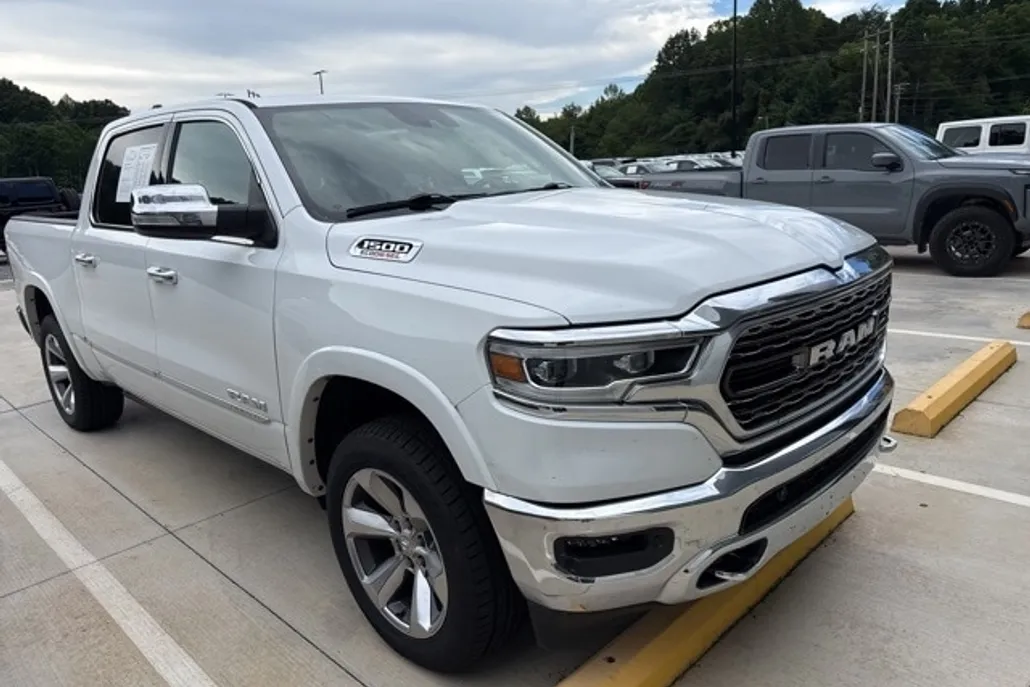 2022 Ram 1500 Limited photo 1