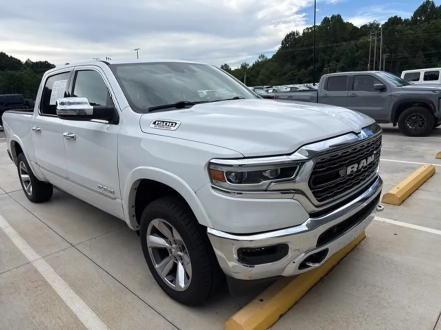 2022 Ram 1500 Limited photo 1