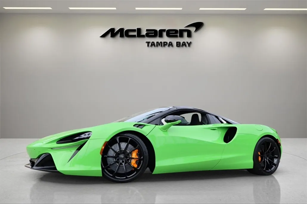 2025 Mclaren ARTURA photo 1