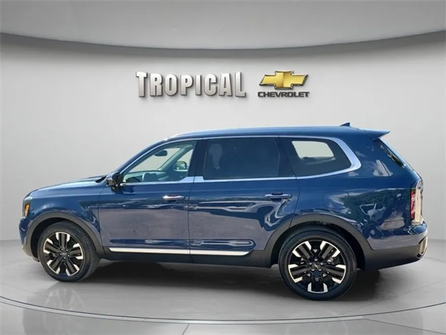 2023 Kia Telluride SX photo 1