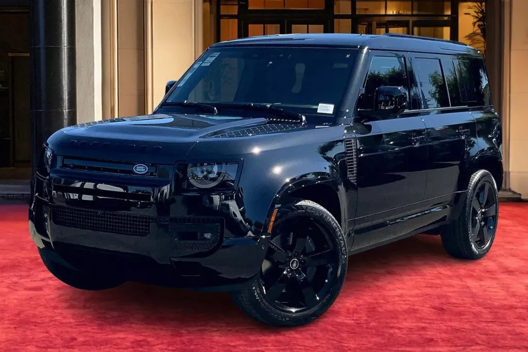 2025 Land Rover Defender 110 X-Dynamic SE photo 1