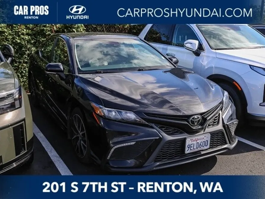 2023 Toyota Camry SE photo 1