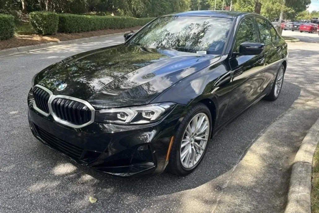 2023 Bmw 330i photo 1