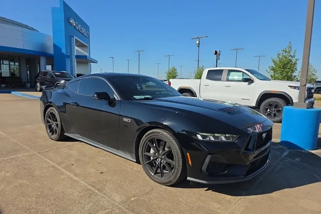 2024 Ford Mustang GT Premium photo 1