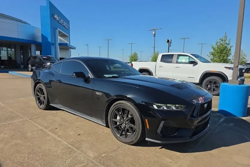 2024 Ford Mustang GT Premium photo 1