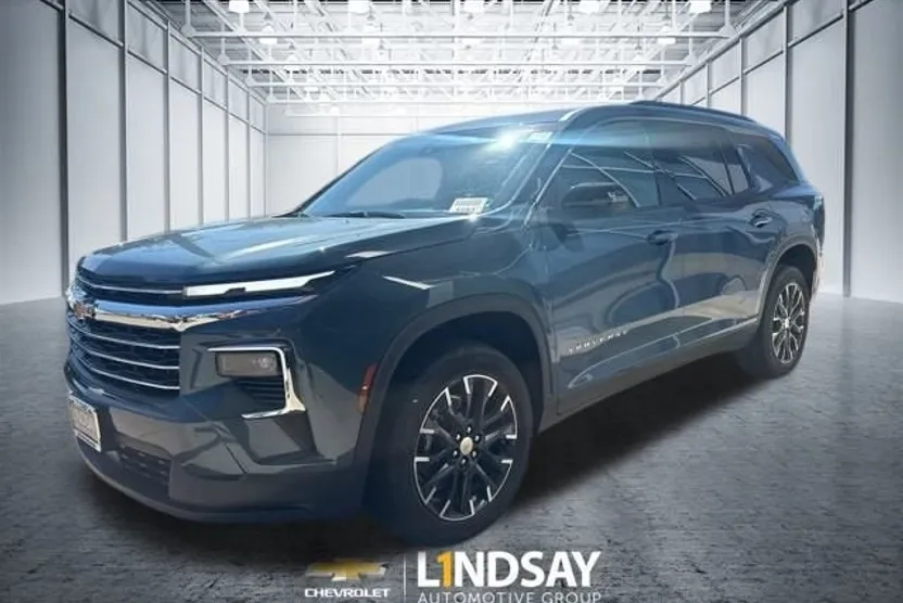 2026 Chevrolet Traverse photo 1