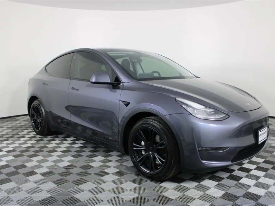 2020 Tesla Model Y Long Range photo 1