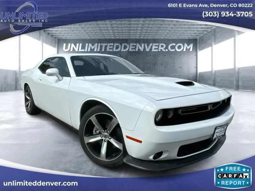 2019 Dodge Challenger R/T photo 1