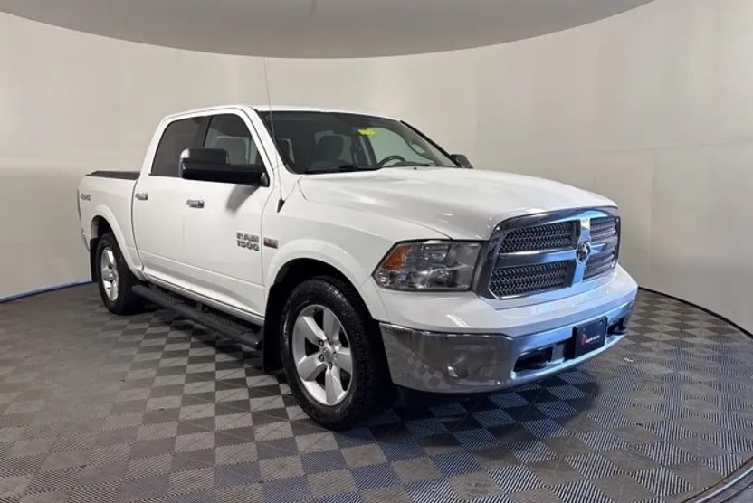 2018 Ram 1500 SLT photo 1