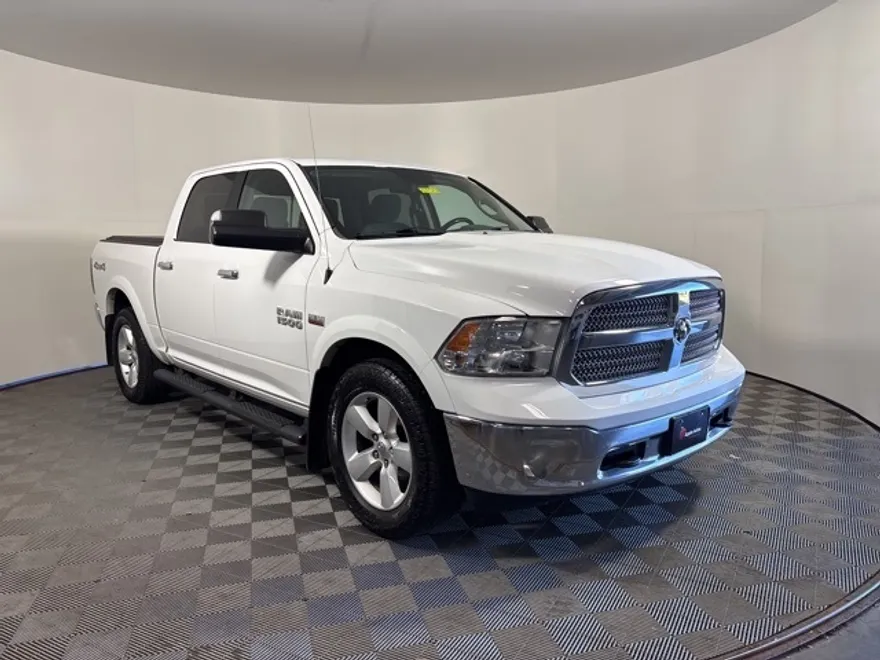 2018 Ram 1500 SLT photo 1
