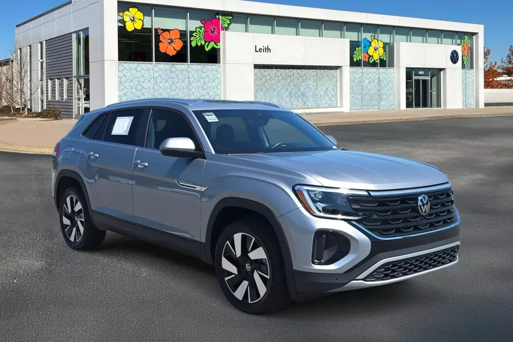 2024 Volkswagen Atlas Cross Sport SE Technology photo 1