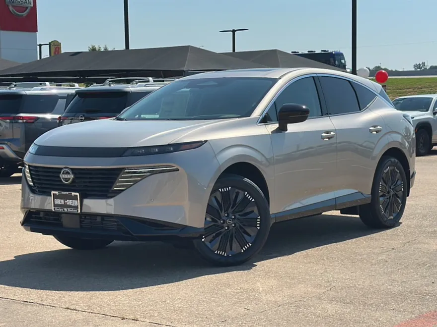 2025 Nissan Murano Platinum photo 1