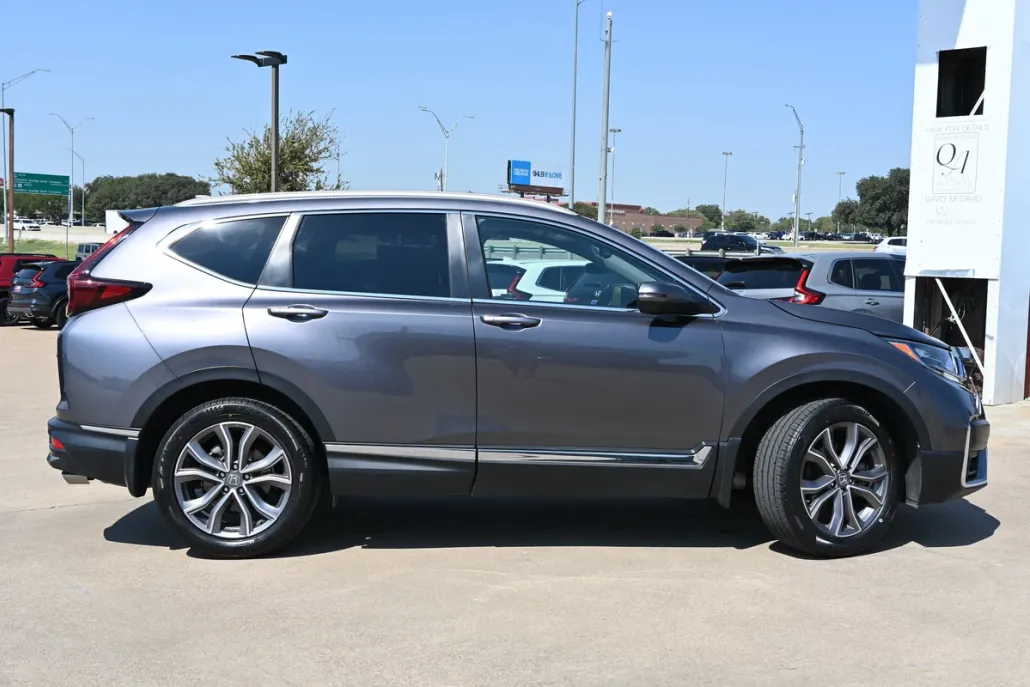 2021 Honda CR-V Touring photo 1