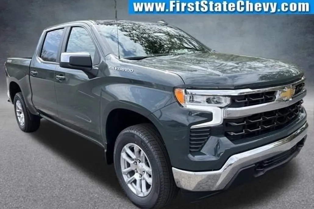 2025 Chevrolet Silverado 1500 LT photo 1