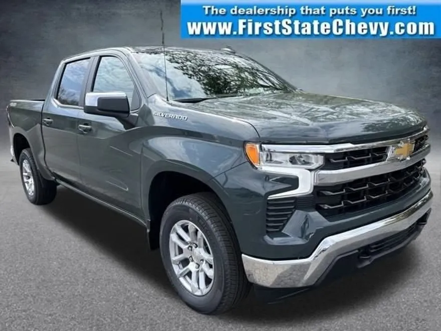 2025 Chevrolet Silverado 1500 LT photo 1