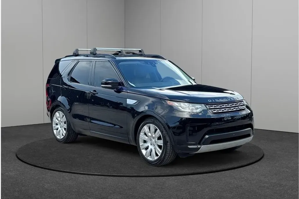 2018 Land Rover Discovery HSE photo 1