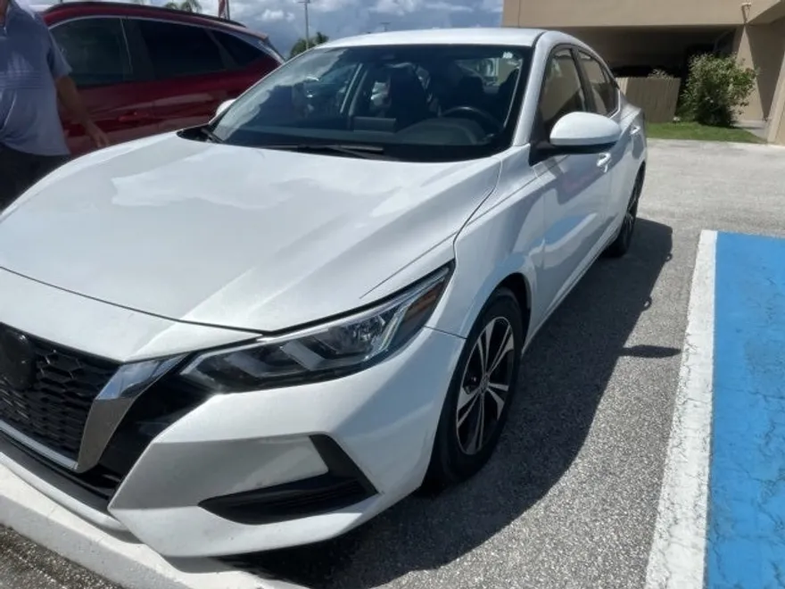 2022 Nissan Sentra SV photo 1