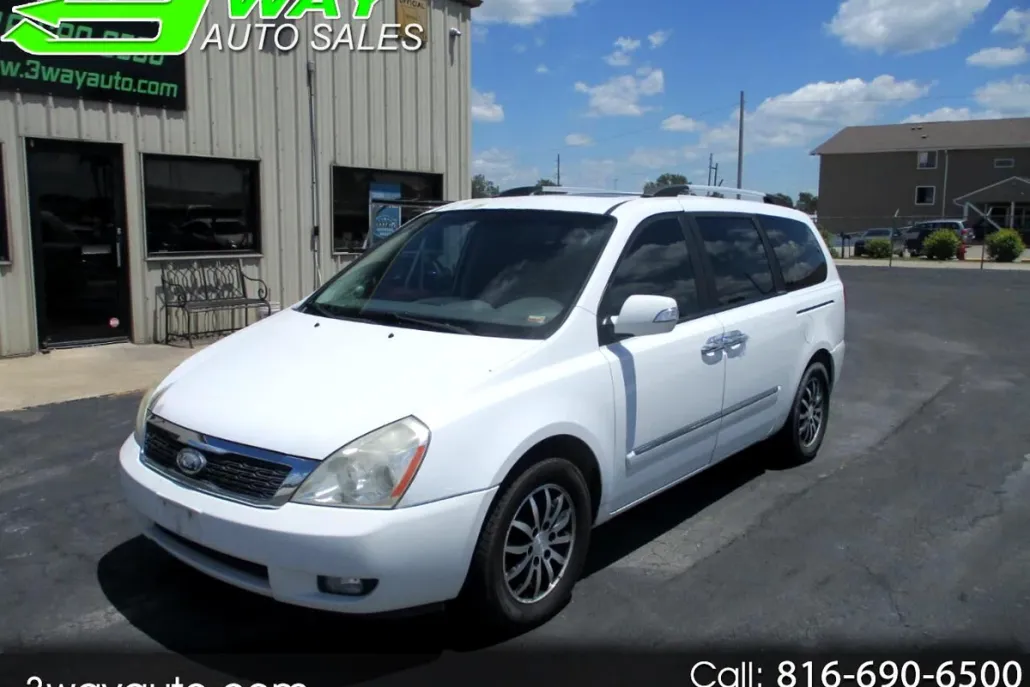 2012 Kia Sedona EX photo 1