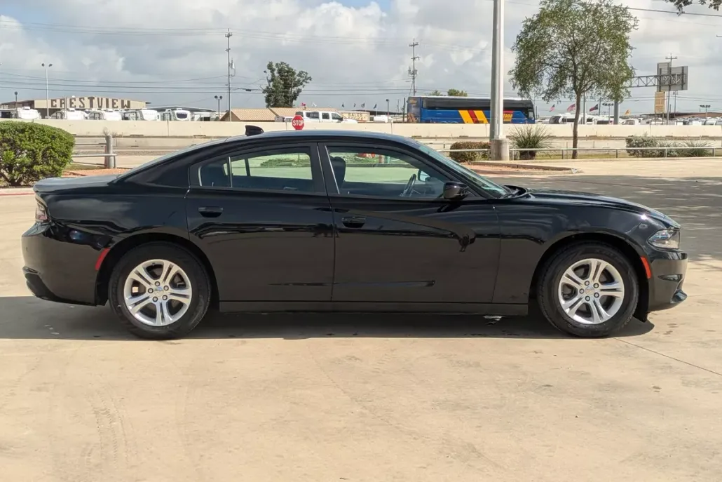 2023 Dodge Charger SXT photo 1