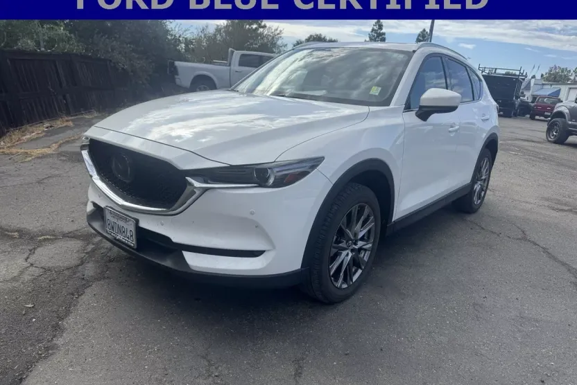 2021 Mazda CX-5 Signature photo 1