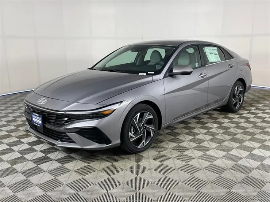 2025 Hyundai Elantra Hybrid Limited photo 1