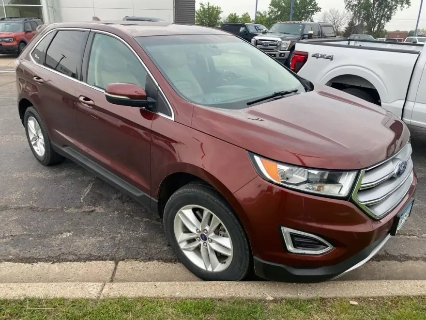 2016 Ford Edge SEL photo 1