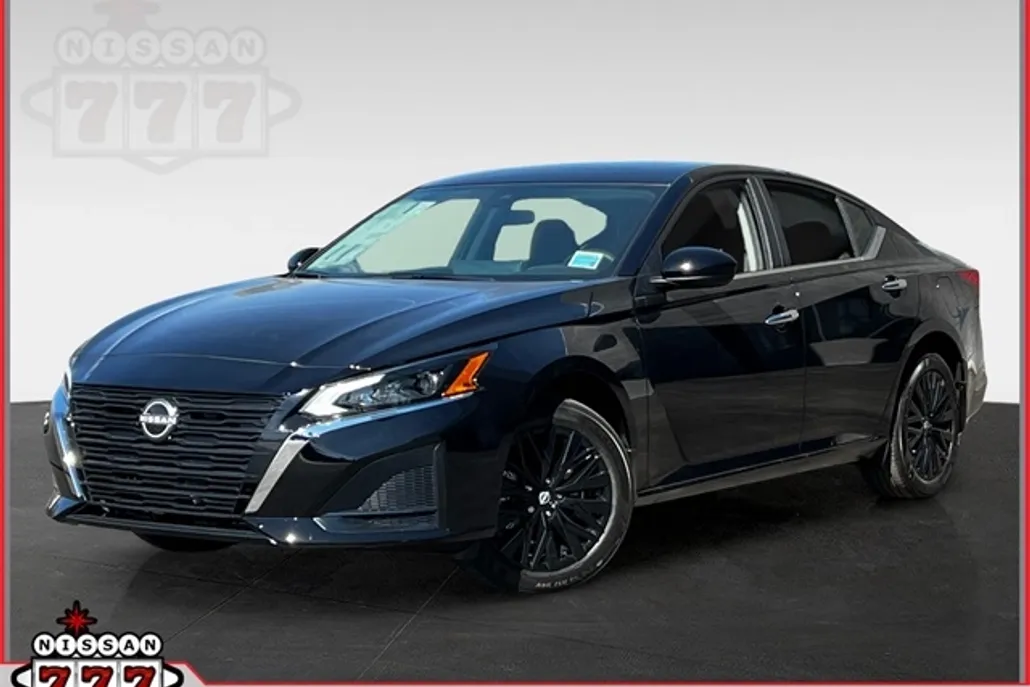 2025 Nissan Altima 2.5 SV photo 1