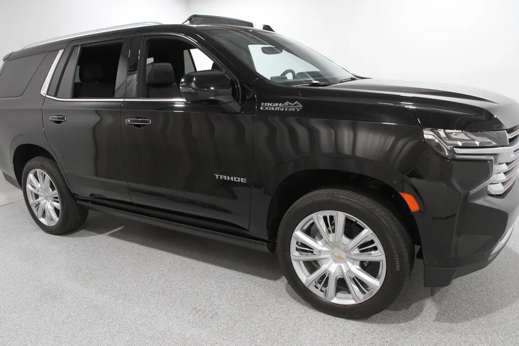 2023 Chevrolet Tahoe High Country photo 1