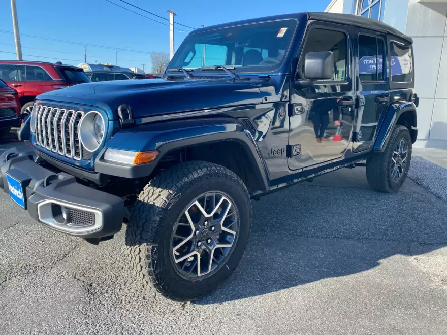 2025 Jeep Wrangler Sahara photo 1