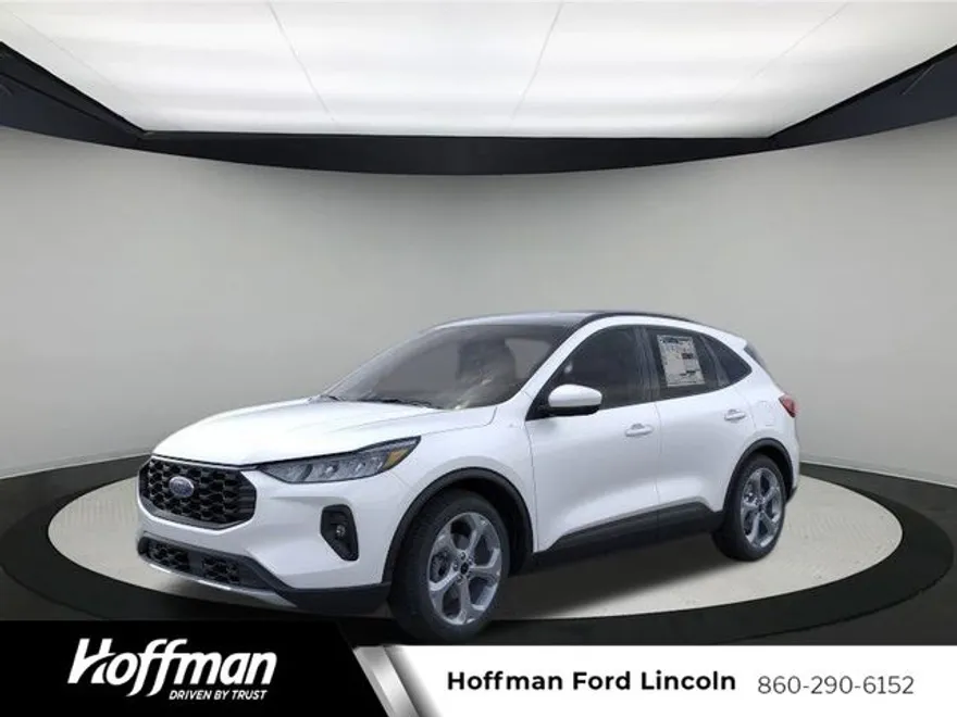 2025 Ford Escape Hybrid ST-Line Select photo 1