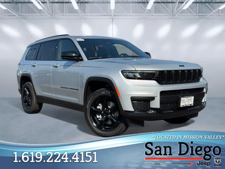 2025 Jeep Grand Cherokee Altitude photo 1