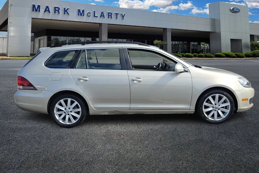 2014 Volkswagen Jetta SportWagen 2.0 TDI photo 1