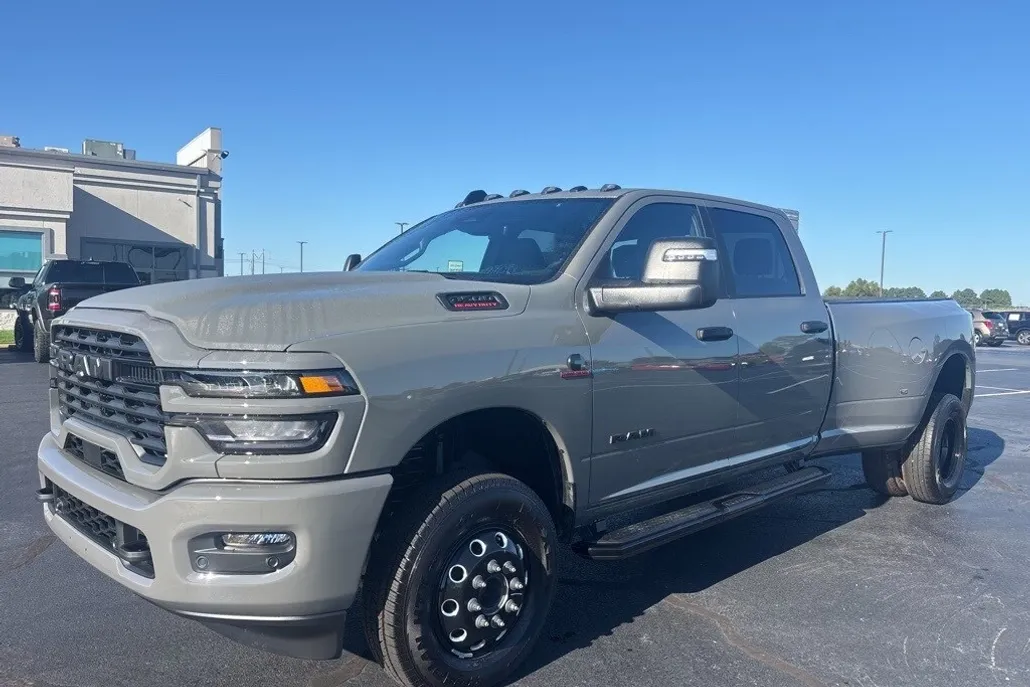 2026 Ram 3500 Big Horn photo 1
