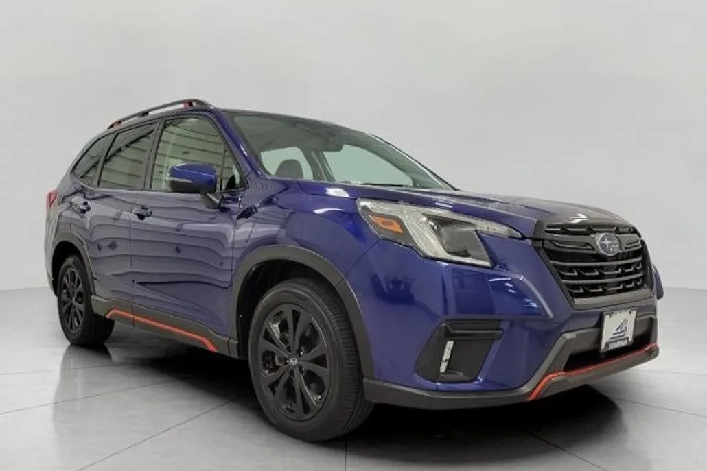 2024 Subaru Forester Sport photo 1