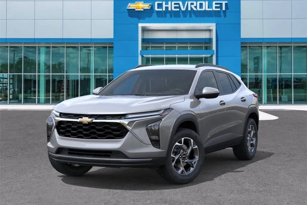 2025 Chevrolet Trax LT photo 1