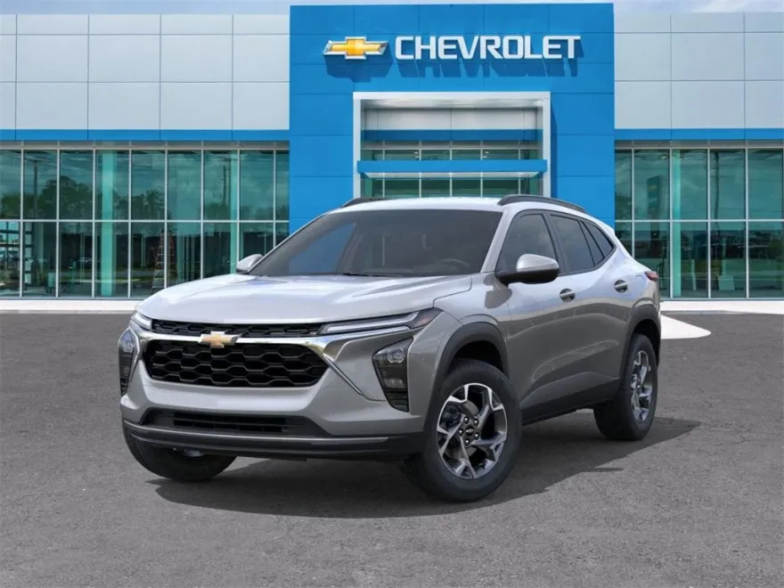 2025 Chevrolet Trax LT photo 1