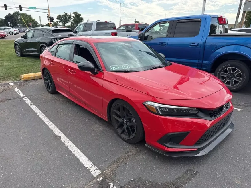 2024 Honda Civic Si photo 1