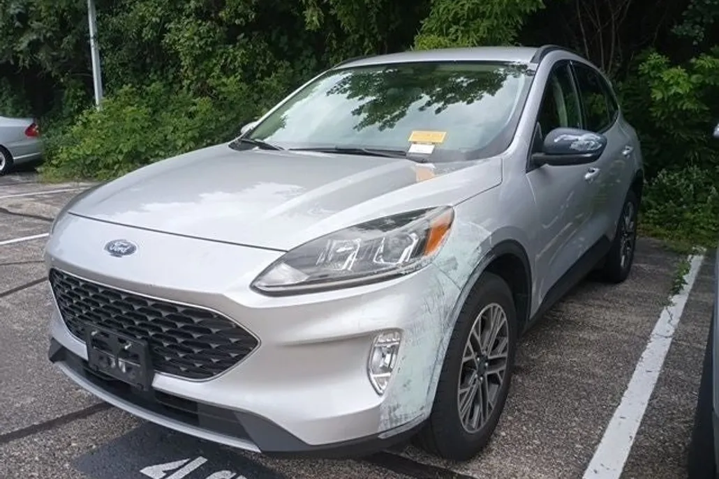 2020 Ford Escape SEL photo 1