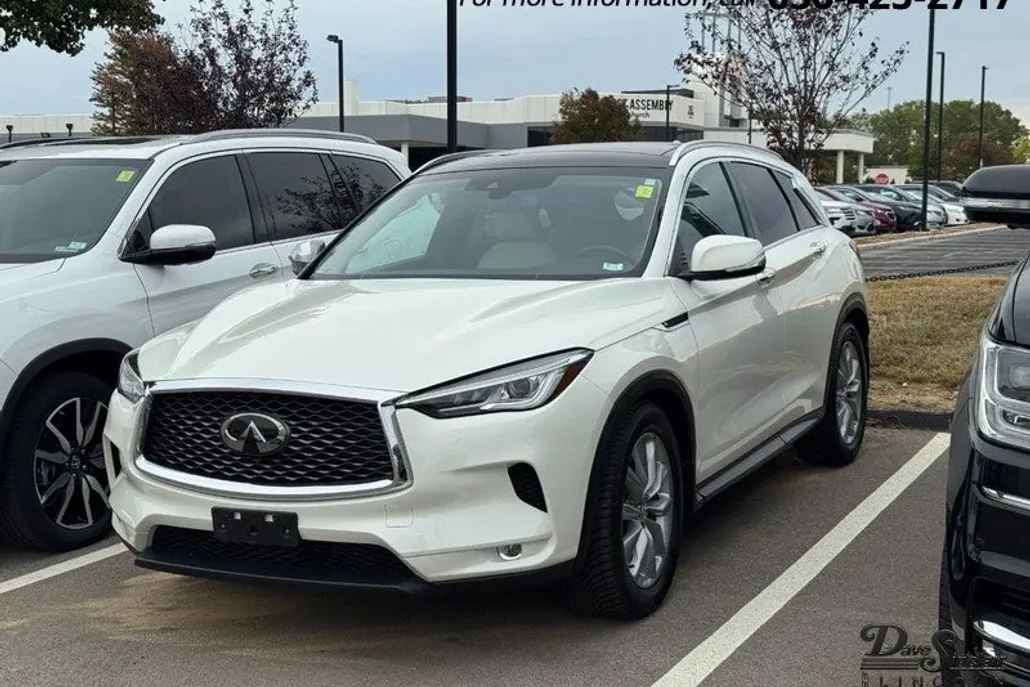 2021 Infiniti QX50 Luxe AWD photo 1