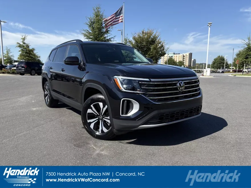 2024 Volkswagen Atlas SE photo 1