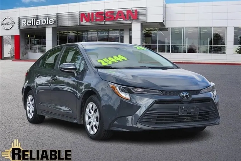 2024 Toyota Corolla LE photo 1