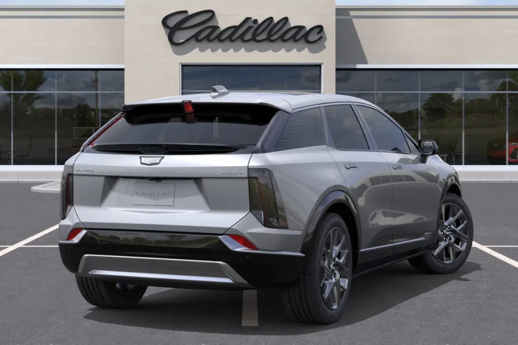 2025 Cadillac Optiq Luxury photo 1
