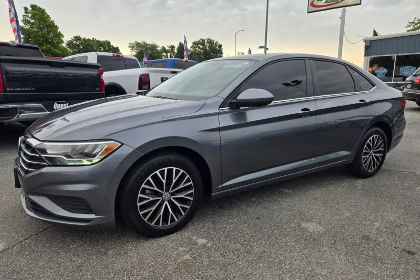 2021 Volkswagen Jetta 1.4T photo 1