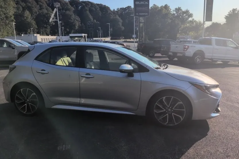 2022 Toyota Corolla XSE photo 1