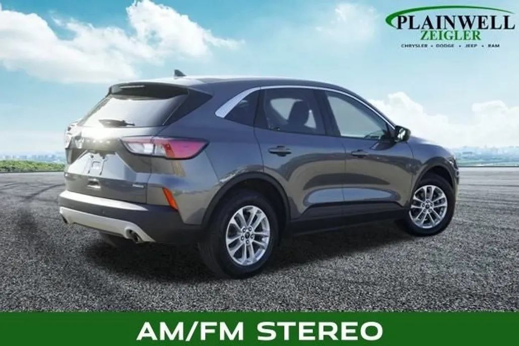 2021 Ford Escape Hybrid SE photo 1