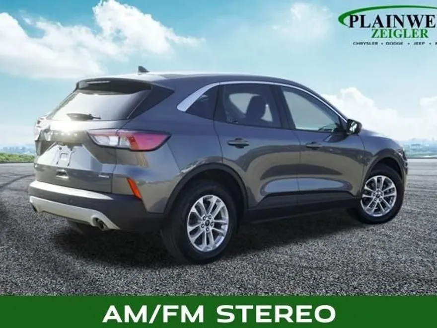 2021 Ford Escape Hybrid SE photo 1