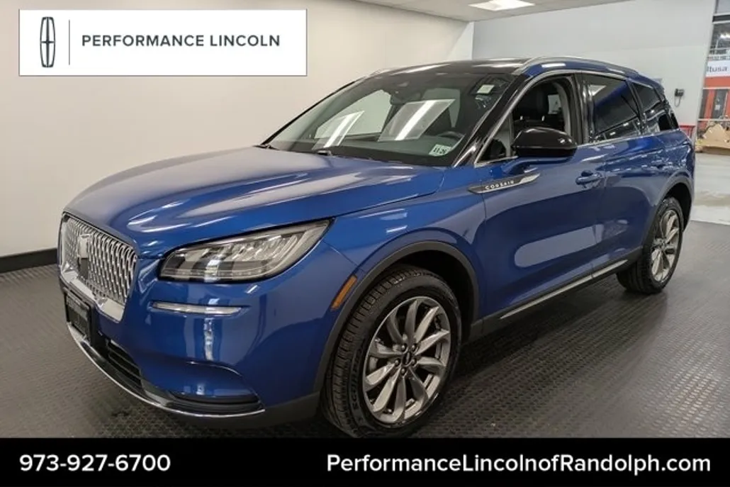 2021 Lincoln Corsair Standard photo 1