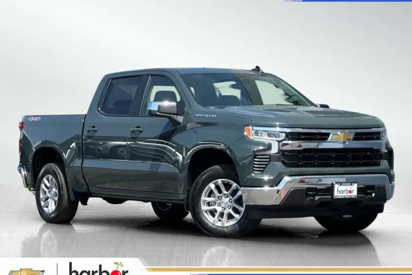 2025 Chevrolet Silverado 1500 LT photo 1